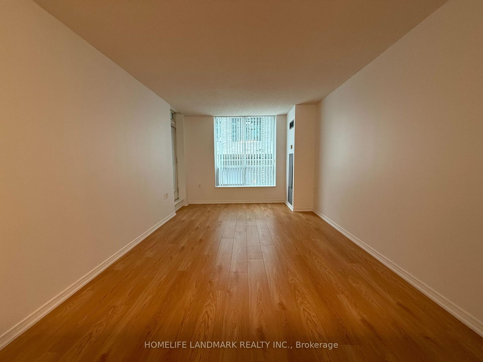 215 - 28 Olive Avenue, Willowdale East, Toronto 