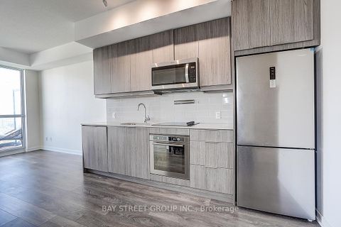 Photo 9 at 1606 - 32 Forest Manor Road, Henry Farm, Toronto