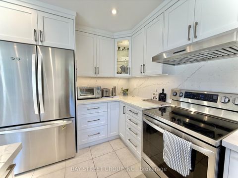 Photo 15 at 65 Rosedale Heights Drive, Uplands, Vaughan