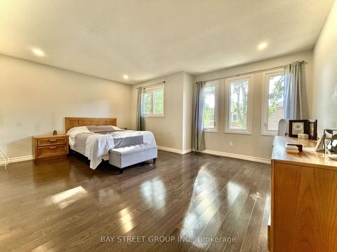 Photo 19 at 65 Rosedale Heights Drive, Uplands, Vaughan