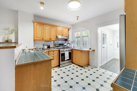 Photo 9 at 83 Bastedo Avenue, Woodbine Corridor, Toronto Photo 9 at 83 Bastedo Avenue, Woodbine Corridor, Toronto