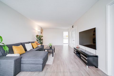 Photo 12 at 303 - 1 Reidmount Avenue, Malvern West, Toronto