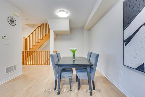 Photo 10 at 75 - 2435 Greenwich Drive, WM Westmount, Oakville