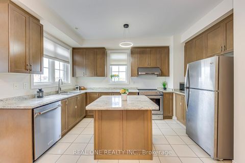 Photo 14 at 75 - 2435 Greenwich Drive, WM Westmount, Oakville