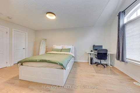 Photo 25 at 75 - 2435 Greenwich Drive, WM Westmount, Oakville