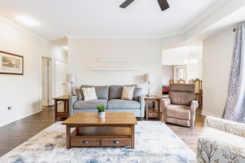 Photo 12 at 402 - 42 Ferndale Drive S, Ardagh, Barrie