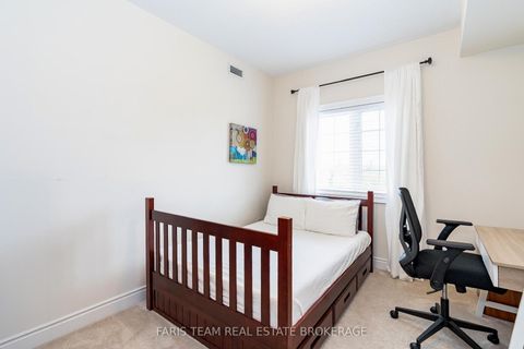 Photo 20 at 402 - 42 Ferndale Drive S, Ardagh, Barrie