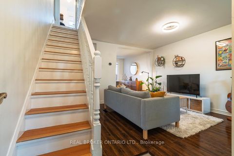 Photo 4 at 204 Earlscourt Avenue W, Davenport, Toronto