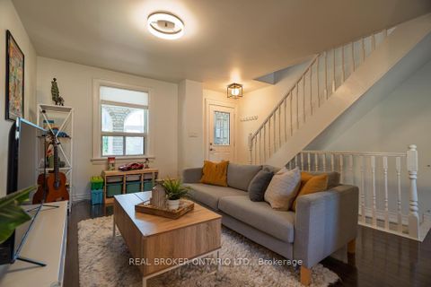 Photo 6 at 204 Earlscourt Avenue W, Davenport, Toronto