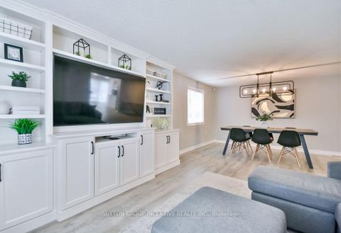 Photo 6 at 29 Wells Crescent, Sunnidale, Barrie Photo 6 at 29 Wells Crescent, Sunnidale, Barrie