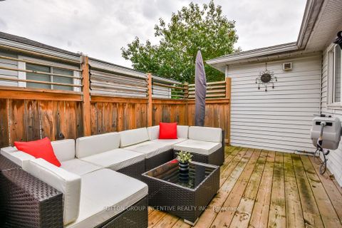 Photo 22 at 29 Wells Crescent, Sunnidale, Barrie