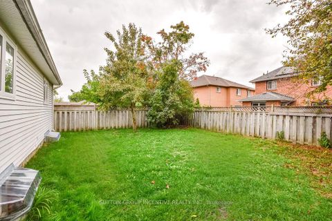 Photo 23 at 29 Wells Crescent, Sunnidale, Barrie Photo 23 at 29 Wells Crescent, Sunnidale, Barrie