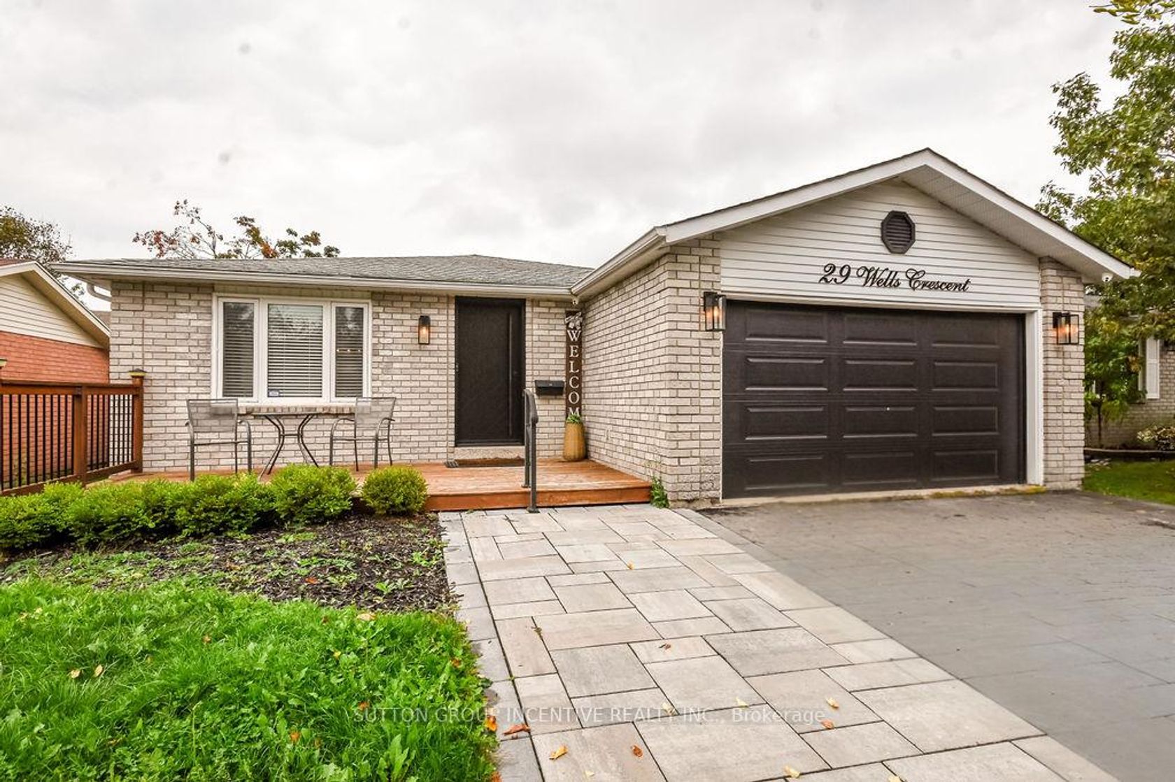 29 Wells Crescent, Sunnidale, Barrie photo number 2