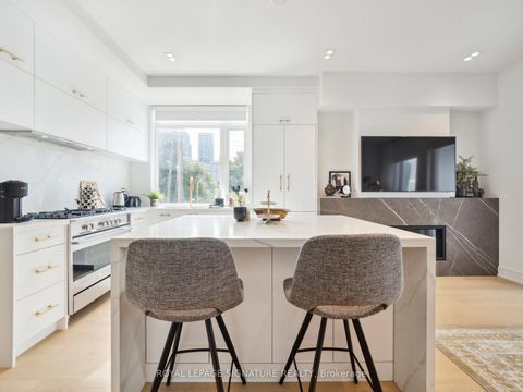 Photo 7 at 1 Flax Field Lane, Willowdale West, Toronto Photo 7 at 1 Flax Field Lane, Willowdale West, Toronto