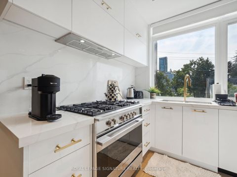 Photo 10 at 1 Flax Field Lane, Willowdale West, Toronto Photo 10 at 1 Flax Field Lane, Willowdale West, Toronto