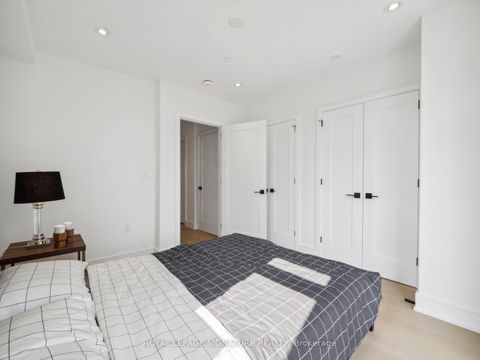 Photo 17 at 1 Flax Field Lane, Willowdale West, Toronto Photo 17 at 1 Flax Field Lane, Willowdale West, Toronto