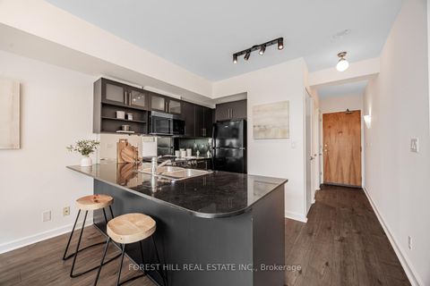 Photo 11 at 306 - 350 Wellington Street W, Waterfront Communities C1, Toronto