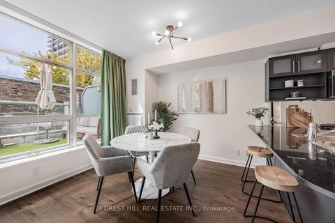 Photo 15 at 306 - 350 Wellington Street W, Waterfront Communities C1, Toronto