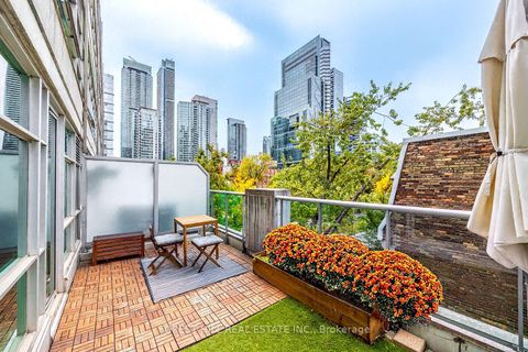 Photo 23 at 306 - 350 Wellington Street W, Waterfront Communities C1, Toronto