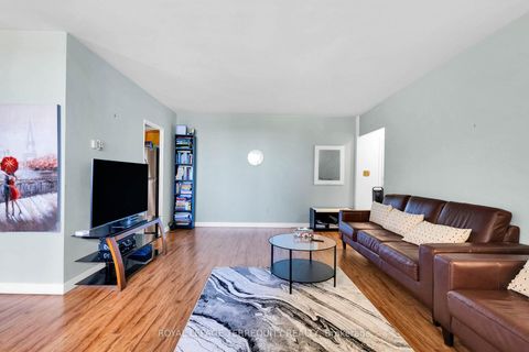 Photo 6 at 519 - 5 Massey Square, Crescent Town, Toronto