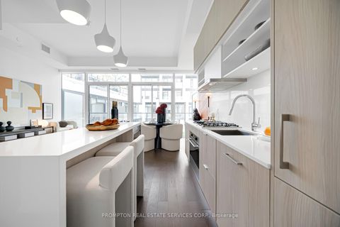 Photo 5 at 1732 - 8 Hillsdale Avenue E, Mount Pleasant West, Toronto