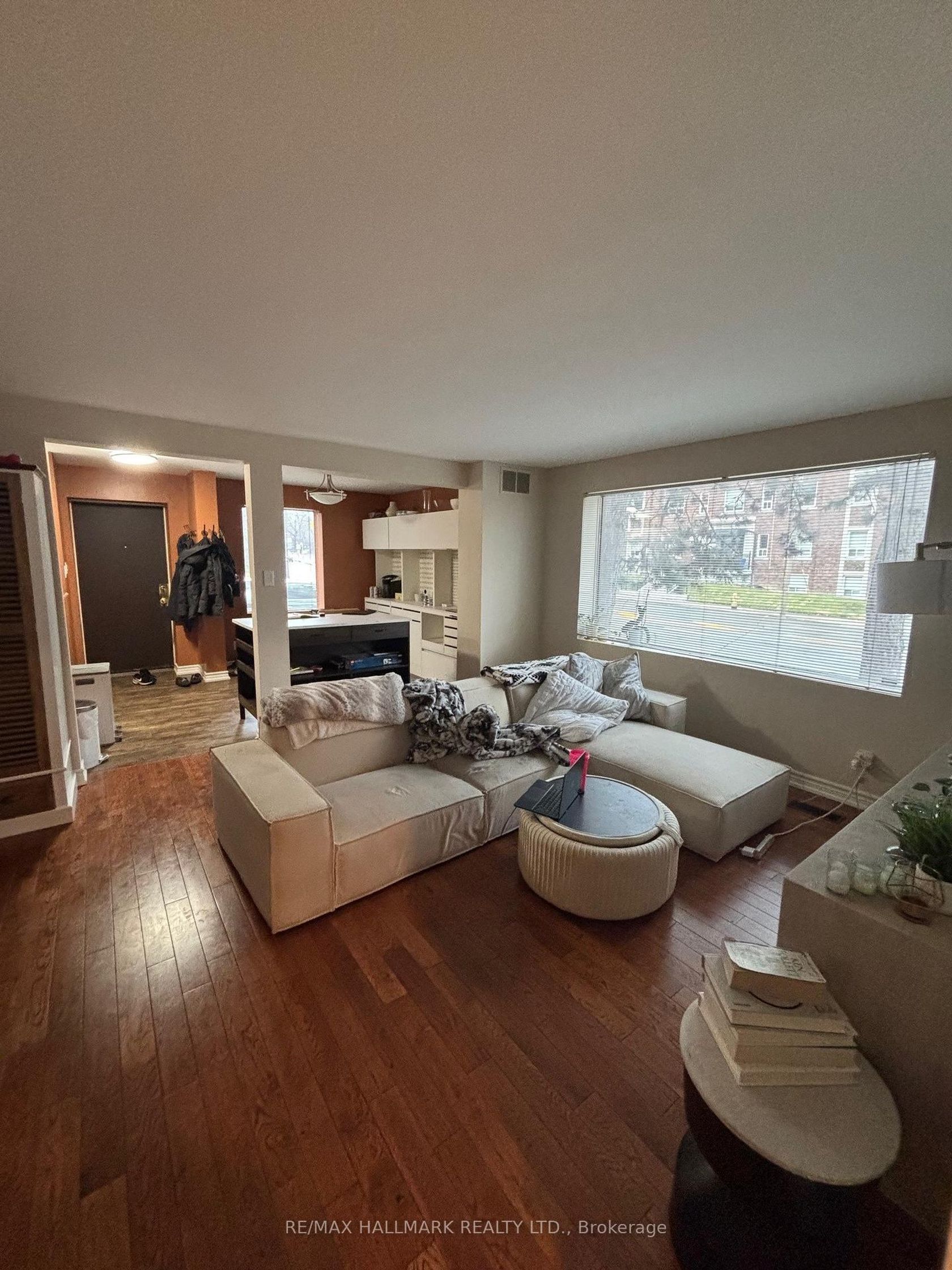 Photo 10 at 97 Oriole Parkway, St. Clair, Toronto Photo 10 at 97 Oriole Parkway, St. Clair, Toronto