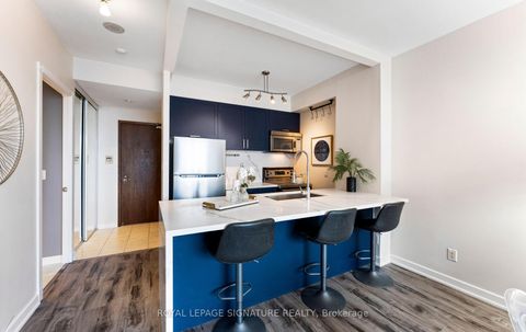 Photo 11 at 1112 - 438 Richmond Street W, Waterfront Communities C1, Toronto