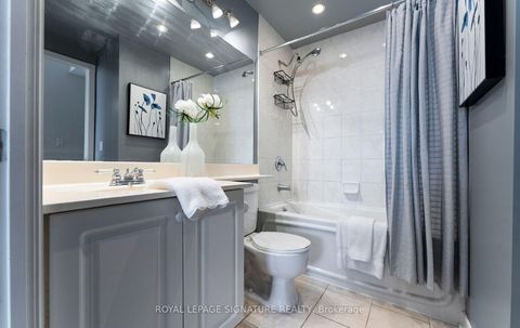Photo 22 at 1112 - 438 Richmond Street W, Waterfront Communities C1, Toronto