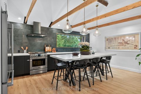 Photo 8 at 215 MAIN Street N, London, Newmarket Photo 8 at 215 MAIN Street N, London, Newmarket