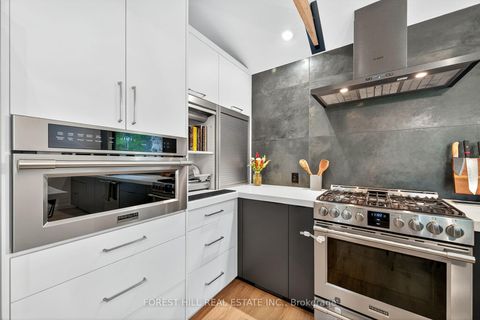 Photo 10 at 215 MAIN Street N, London, Newmarket