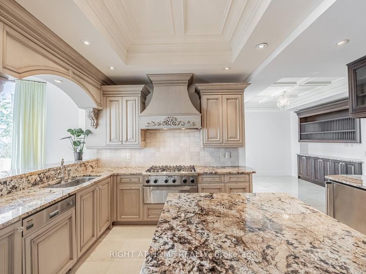 Photo 13 at LPH19 - 2095 Lake Shore Boulevard W, Mimico, Toronto