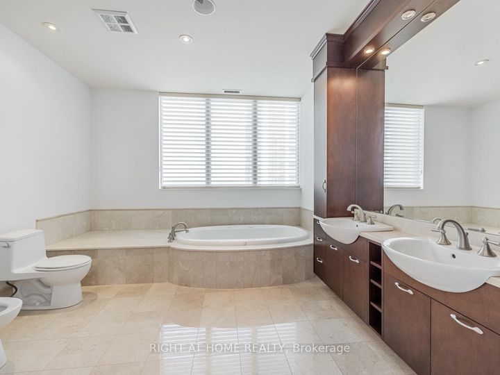 Photo 26 at LPH19 - 2095 Lake Shore Boulevard W, Mimico, Toronto