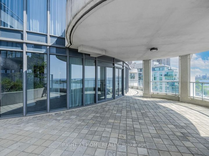 Photo 38 at LPH19 - 2095 Lake Shore Boulevard W, Mimico, Toronto