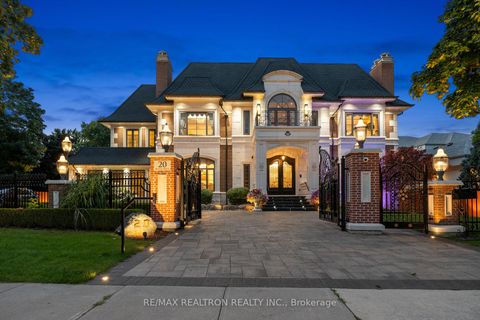 Photo 3 at 20 Bryson Drive, South Richvale, Richmond Hill