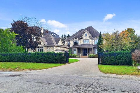 Photo 1 at 33 Maple Grove Avenue, Oak Ridges, Richmond Hill