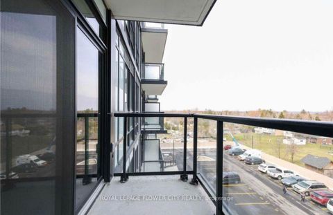 Photo 4 at 524 - 681 Yonge Street S, Painswick South, Barrie