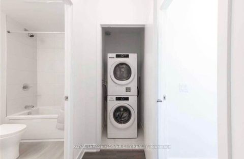 Photo 10 at 524 - 681 Yonge Street S, Painswick South, Barrie