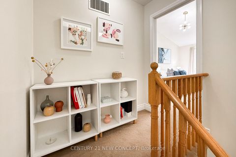 Photo 30 at 52 - 8 Brighton Place, Yorkhill, Vaughan