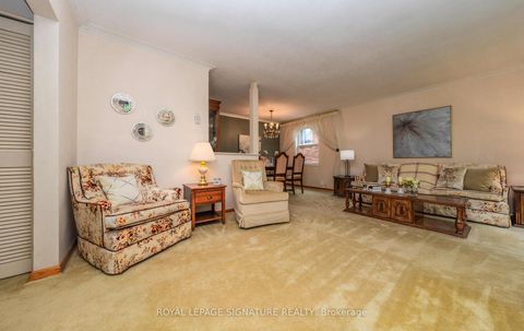 Photo 5 at 69 Kilkenny Drive, L'Amoreaux, Toronto