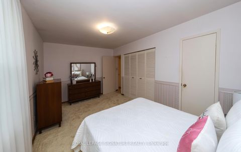 Photo 14 at 69 Kilkenny Drive, L'Amoreaux, Toronto