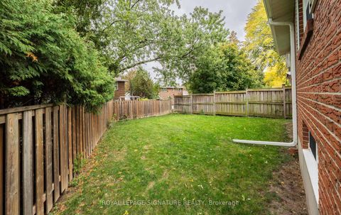 Photo 29 at 69 Kilkenny Drive, L'Amoreaux, Toronto