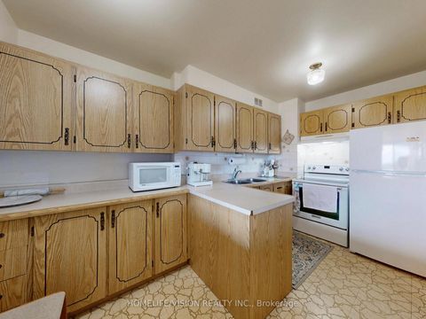 Photo 9 at 1101 - 455 Sentinel Road, York University Heights, Toronto