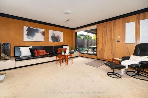Photo 19 at 4 Rosswood Crescent, Bendale, Toronto