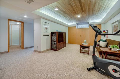 Photo 24 at 4 Rosswood Crescent, Bendale, Toronto