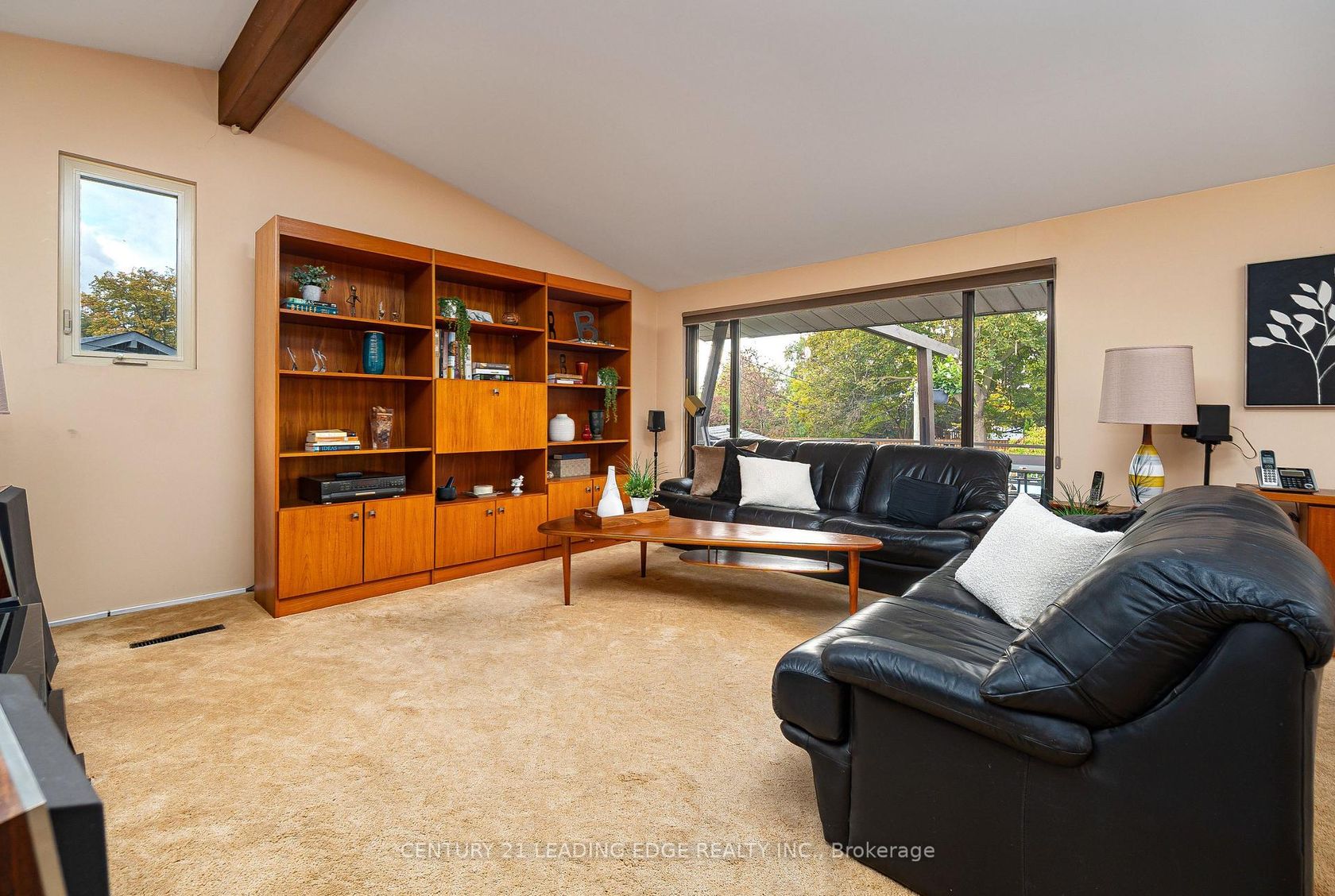 Photo 6 at 4 Rosswood Crescent, Bendale, Toronto Photo 6 at 4 Rosswood Crescent, Bendale, Toronto