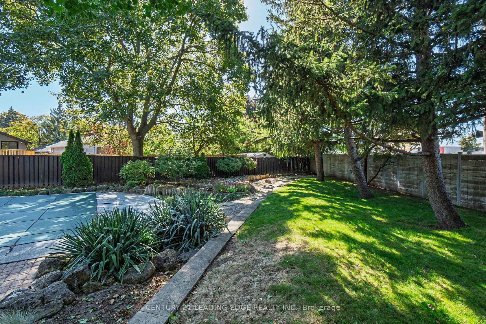 Photo 40 at 4 Rosswood Crescent, Bendale, Toronto Photo 40 at 4 Rosswood Crescent, Bendale, Toronto