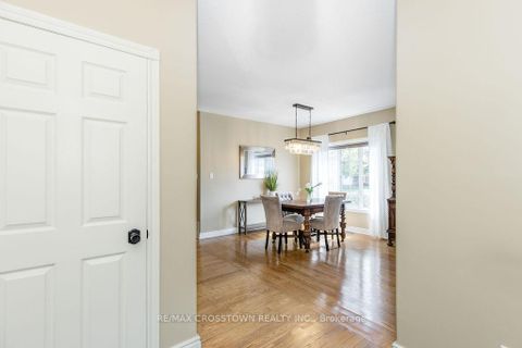 Photo 6 at 1 Bloxham Place, Shore, Barrie