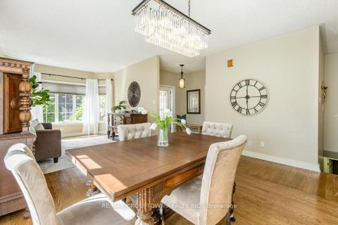 Photo 9 at 1 Bloxham Place, Shore, Barrie