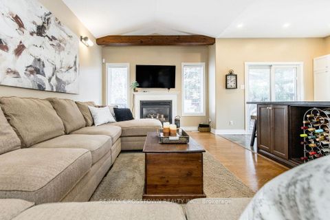 Photo 17 at 1 Bloxham Place, Shore, Barrie