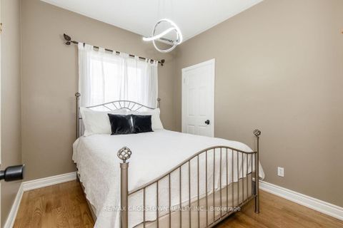 Photo 29 at 1 Bloxham Place, Shore, Barrie